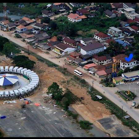 Inthavong Hotel/Guest House Vang Vieng Εξωτερικό φωτογραφία