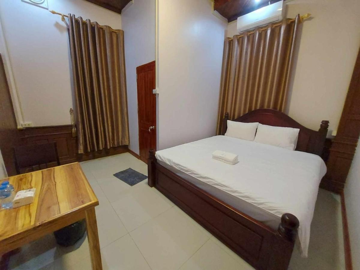 Inthavong Hotel/Guest House Vang Vieng Εξωτερικό φωτογραφία