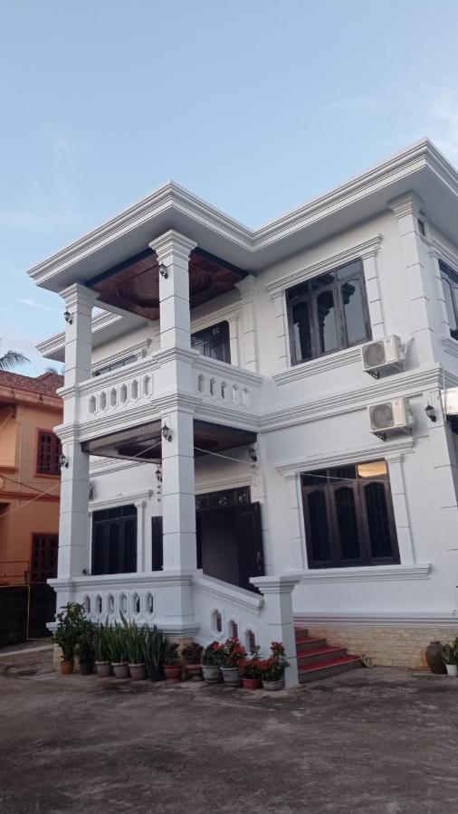 Inthavong Hotel/Guest House Vang Vieng Εξωτερικό φωτογραφία